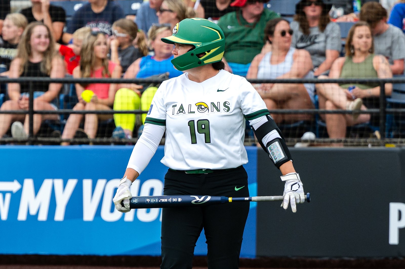 Talons Hannah Flippen