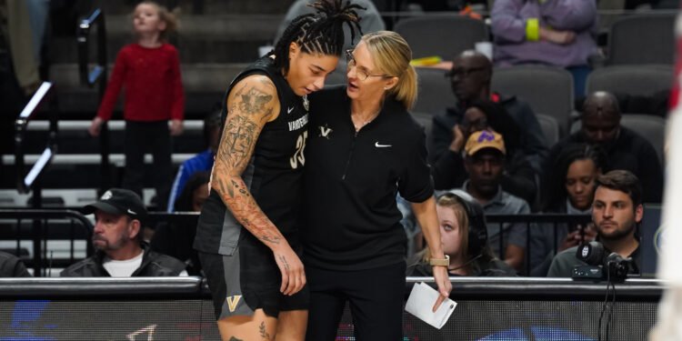 Vanderbilt Commodores dropped to Ole Miss