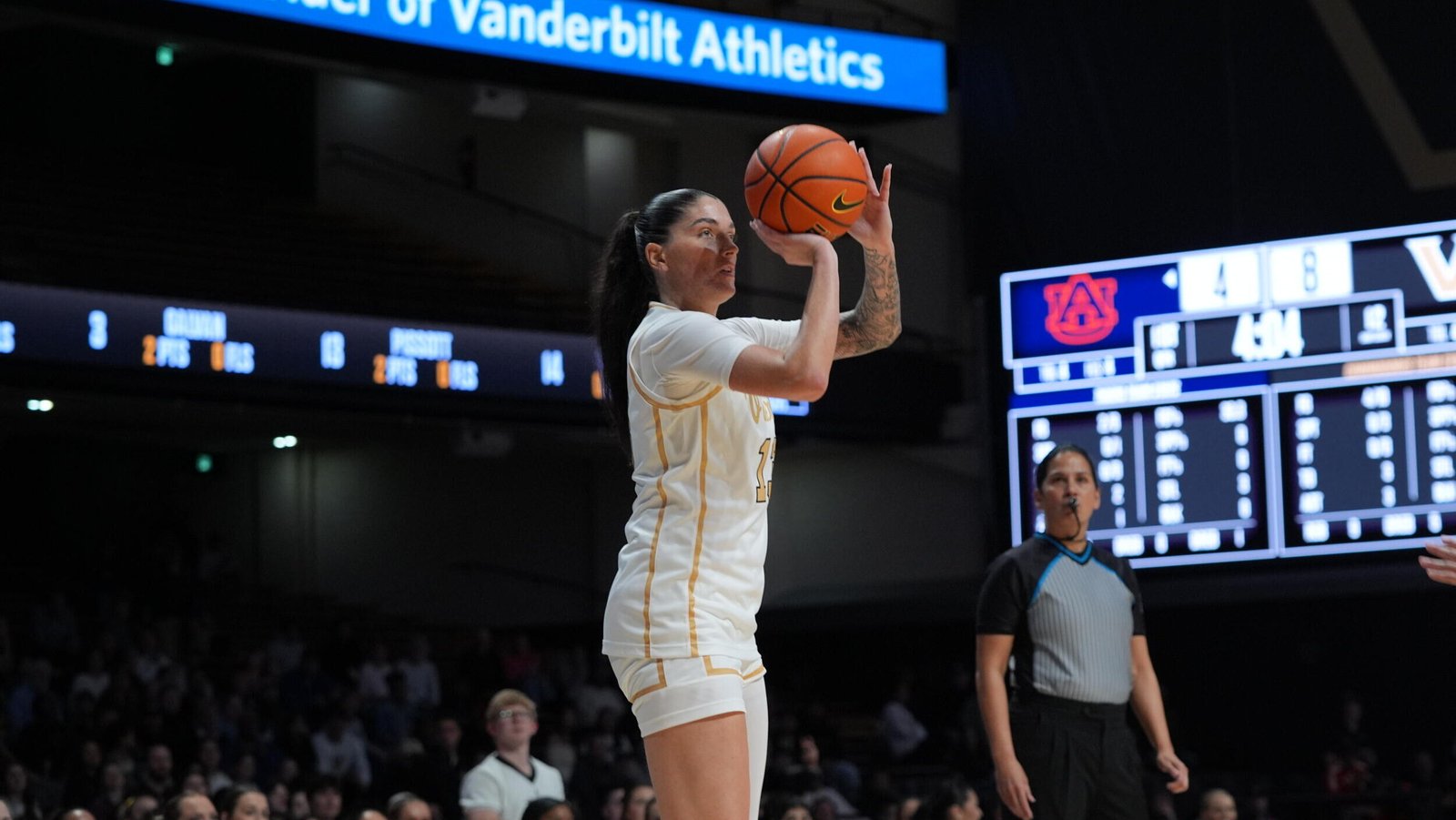 No. 5 Vanderbilt Hosts No. 4 Texas